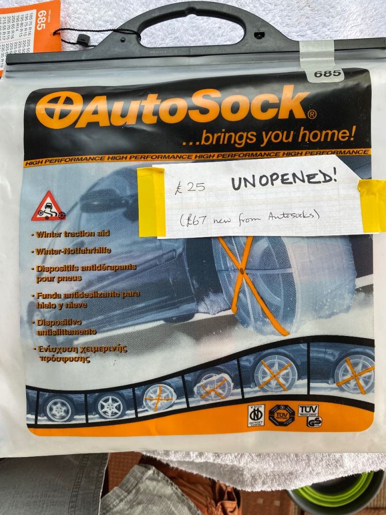 AUTOSOCKS. for use in snow.