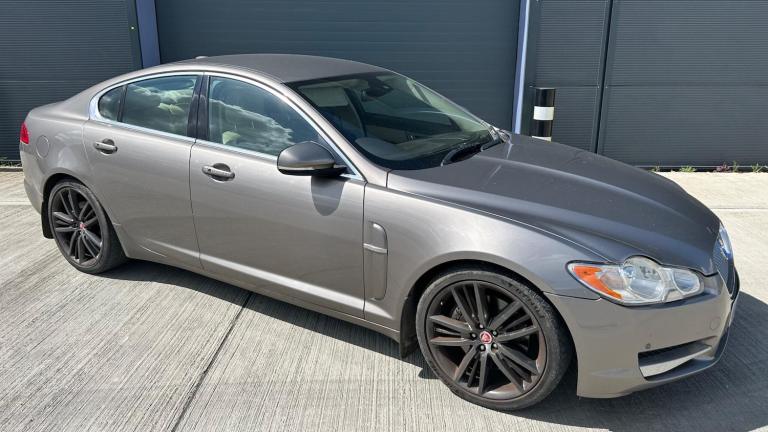 2009 Jaguar XF 3.0d V6 Portfolio 4dr Auto SALOON DIESEL Automatic