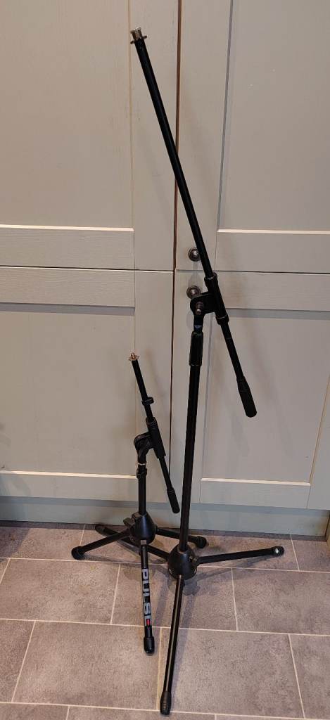 MICROPHONE STANDS