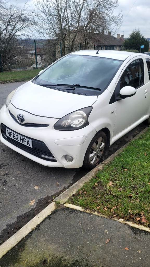 Toyota, AYGO, Hatchback, 2012, Manual, 998 (cc), 3 doors