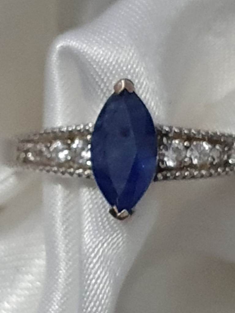 Womans malsala Blue Sapphire Size T silver 925 Platinum Overlay new 