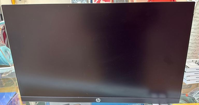 HP 24” Monitor – P24 G4 (23.8” Full HD)