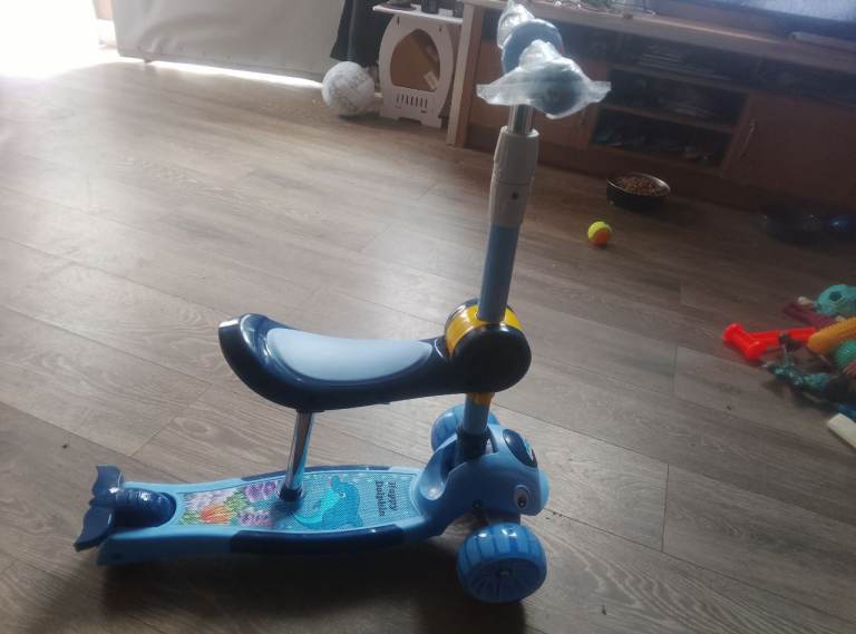 Childs scooter 