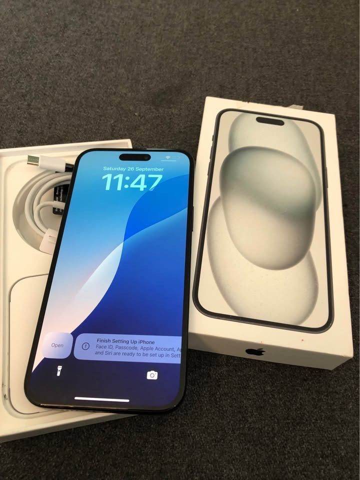 iPhone 15 Plus unlocked 256gb good condition