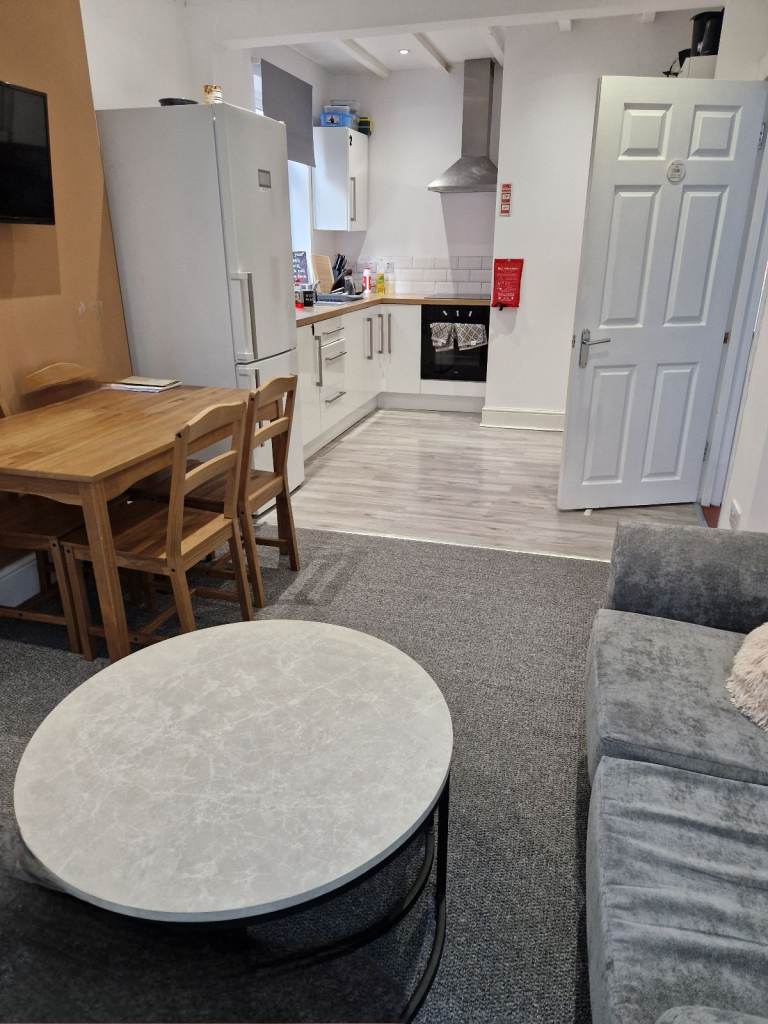 Luxury Spacious Double Rooms|All Bills Included