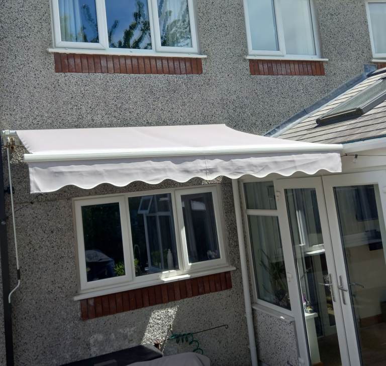 Sun awning