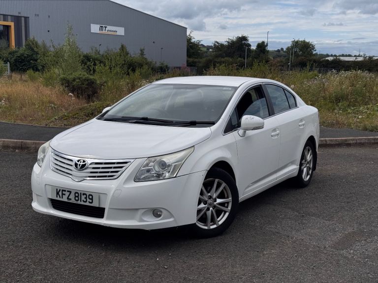 Toyota, AVENSIS, Saloon, 2011, Manual, 1798 (cc), 4 doors