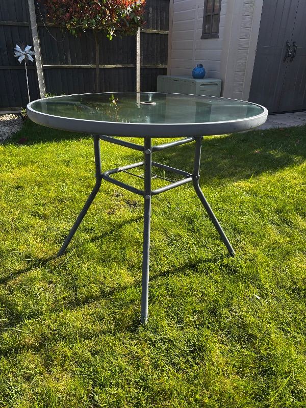 Round Tempered Glass Garden Table – Grey Frame, Good Condition