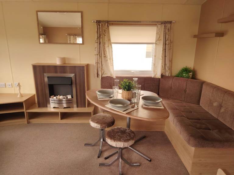 FOR SALE - Perfect 2 Bedroom Start Caravan ✅