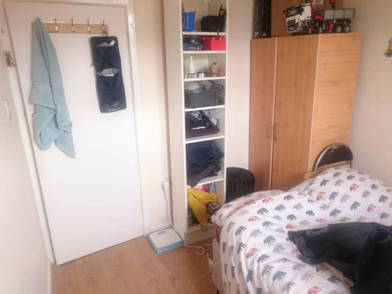 Singel room in Milton Keynes 