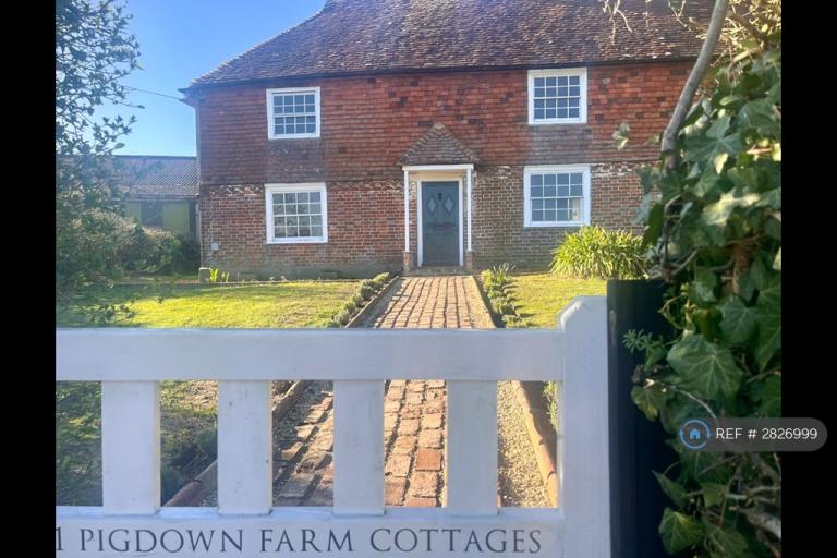 2 bedroom house in Pigdown Farm Cottages, Edenbridge, TN8 (2 bed) (#2826999)