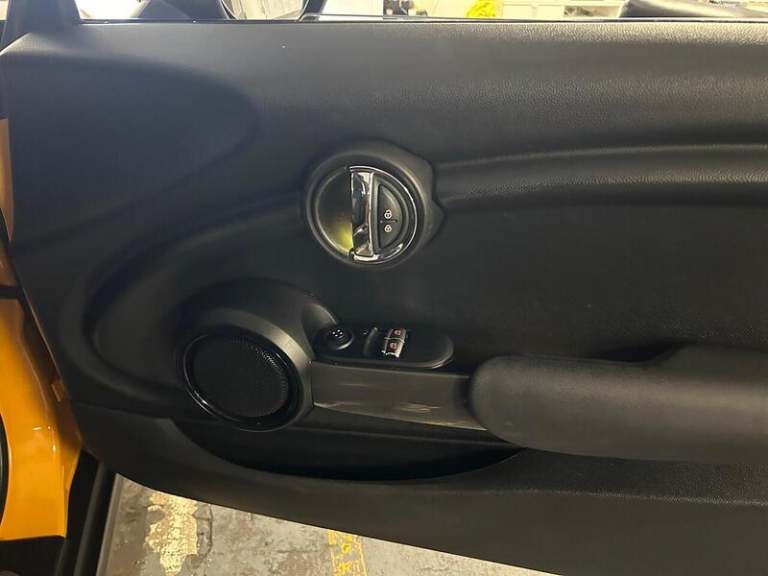 2017 MINI Hatch 1.5 Cooper Hatchback 3dr Petrol Manual Euro 6 (s/s) (136 ps) Hatchback Petrol Manual