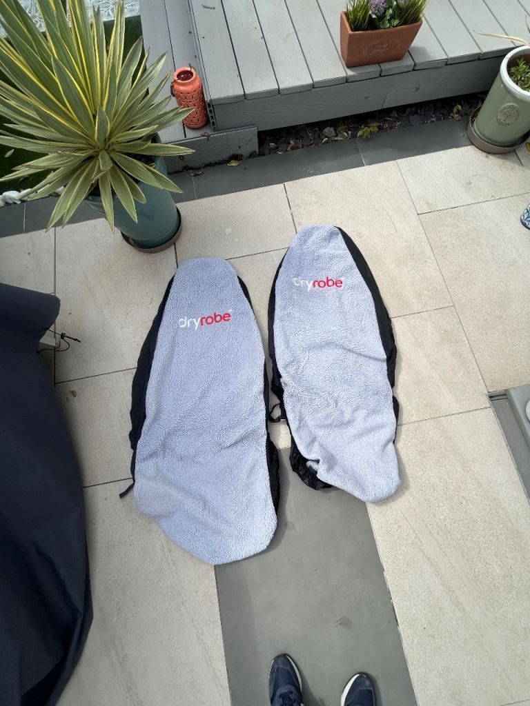 DRY ROBE SINGLE SEAT COVERS X2