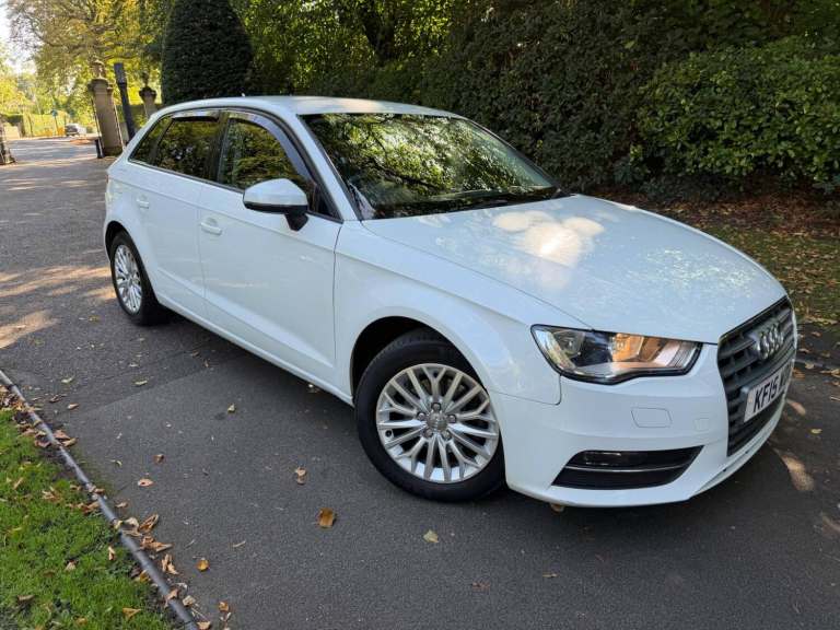 2015 Audi A3 1.6 TDI ultra SE Technik Sportback Euro 6 (s/s) 5dr HATCHBACK Diesel Manual