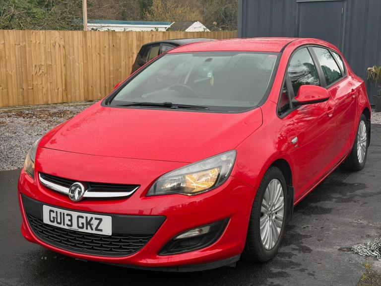 2013 Vauxhall Astra 1.4i 16V Energy 5dr 12 Month Mot HATCHBACK Petrol Manual