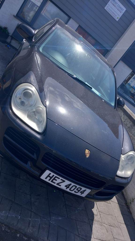 Porsche cayenne sport Powerful v8