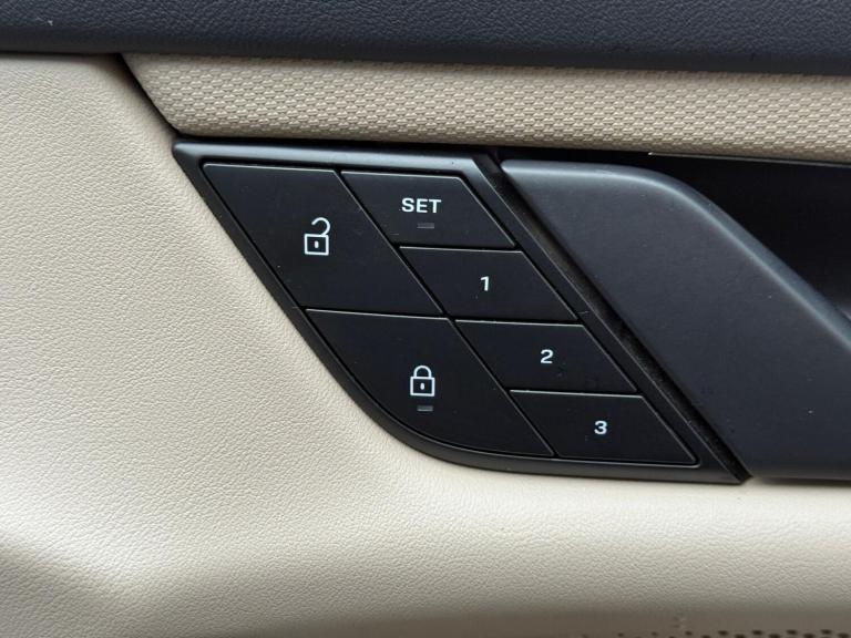 2022 Porsche Taycan Performance Plus 93.4kWh 4S Saloon 4dr Electric Auto 4WD (11kW Charger) (57 S...