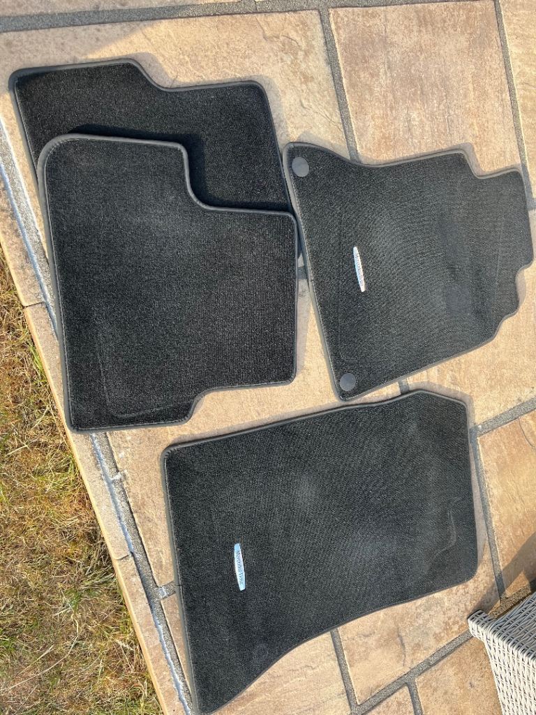 Mercedes genuine car mat set