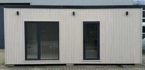 Container studio house 18 m²