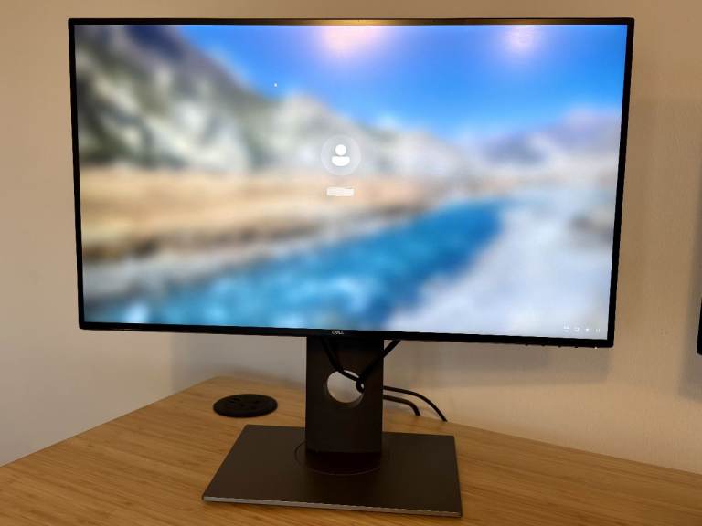 Dell UltraSharp U2718Q 27" 4K IPS Monitor