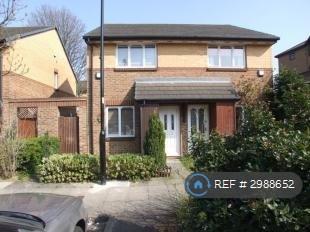 2 bedroom house in Cubitt Square, Hanwell/Southall, UB2 (2 bed) (#2988652)