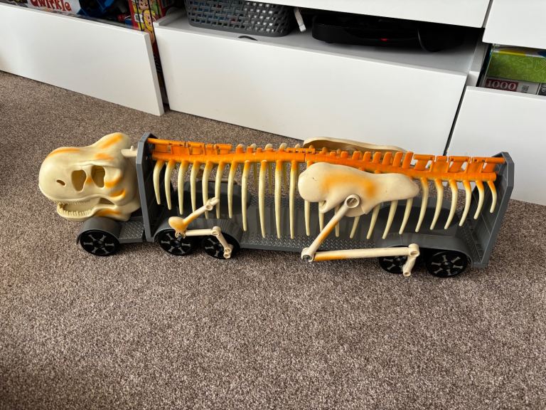 image for Dinosaur transporter toy 