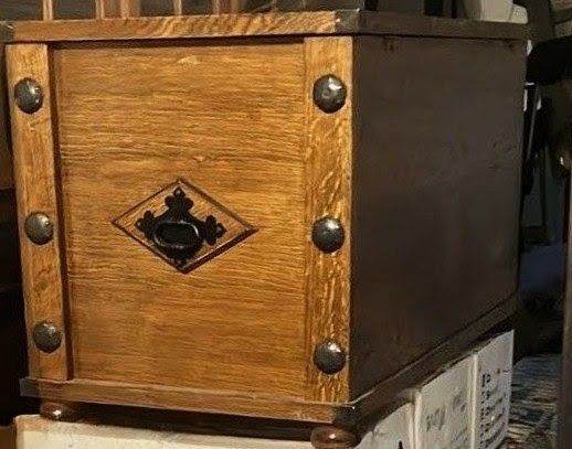 Vintage Style Wooden Storage Chest Trunk – Good Condition