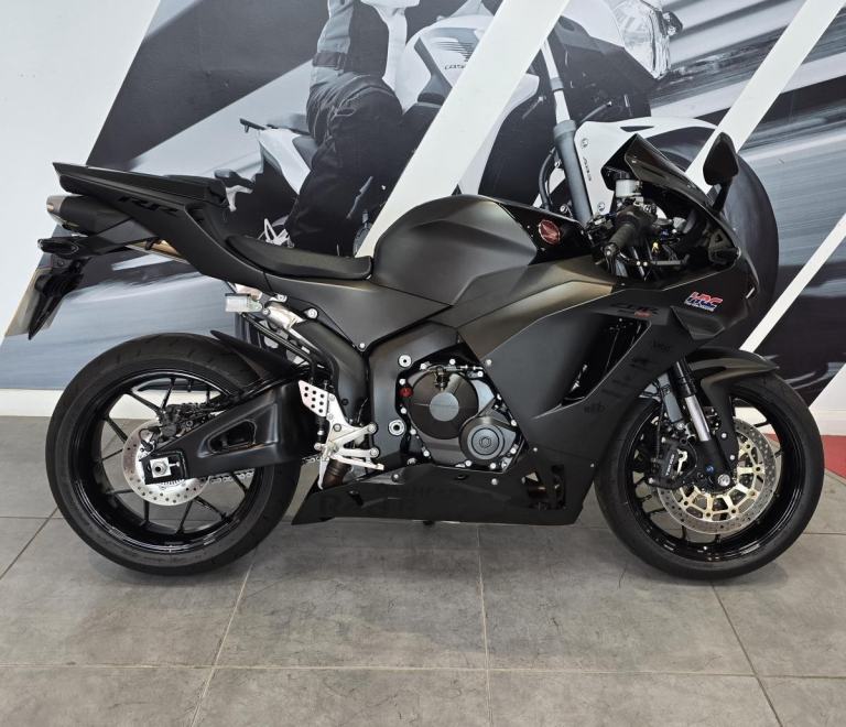 2024 HONDA CBR600RR