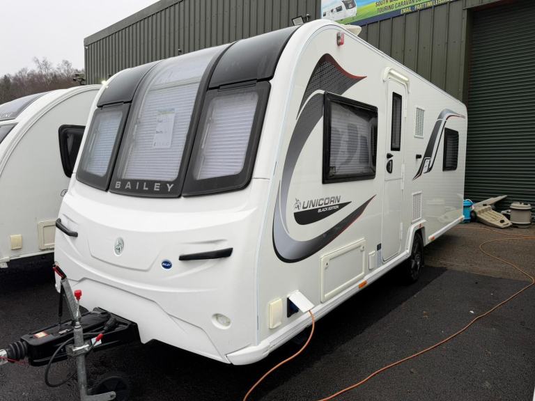 2021 BAILEY UNICORN CABRERA BLACK EDITION - 4 BERTH CARAVAN 