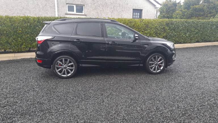 Ford, KUGA, Hatchback, 2019, Manual, 1498 (cc), 5 doors