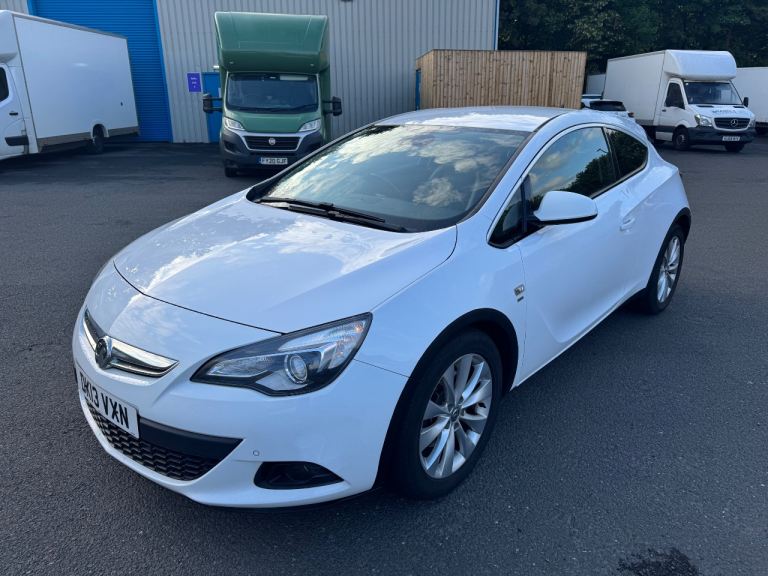Vauxhall, ASTRA GTC, Automatic, Hatchback, 2013, Other, 1956 (cc), 3 doors