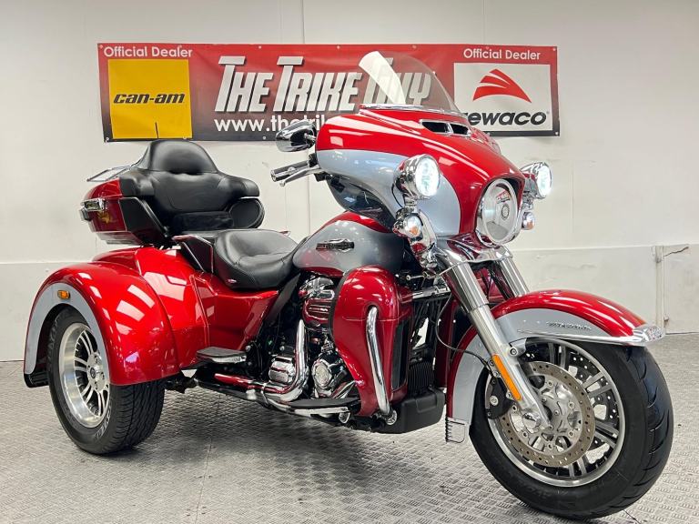 Harley Davidson Tri Glide 114 Trike - Big Spec 
