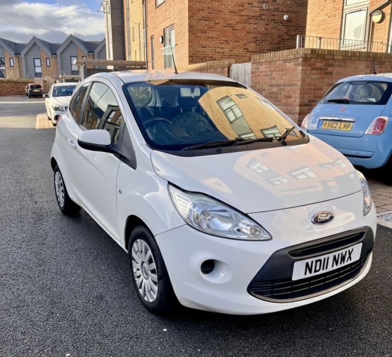 Ford, KA, Hatchback, 2011, Manual, 1242 (cc), 3 doors