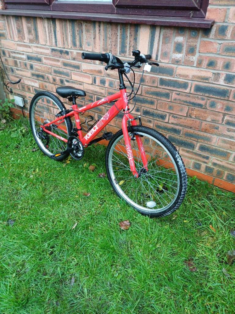 image for APOLLO VORTICE 18 SPEED MOUNTAIN BIKE VGC £50 NO OFFERS DARWEN BB3 0DU 