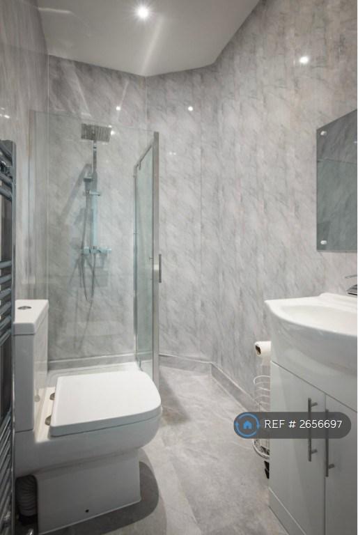 2 bedroom flat in No Bills And No Deposit, Blackpool, FY1 (2 bed) (#2656697)