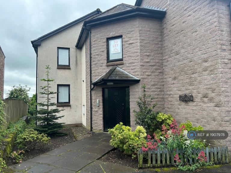 2 bedroom flat in Addison Terrace, Crieff, PH7 (2 bed) (#1907978)