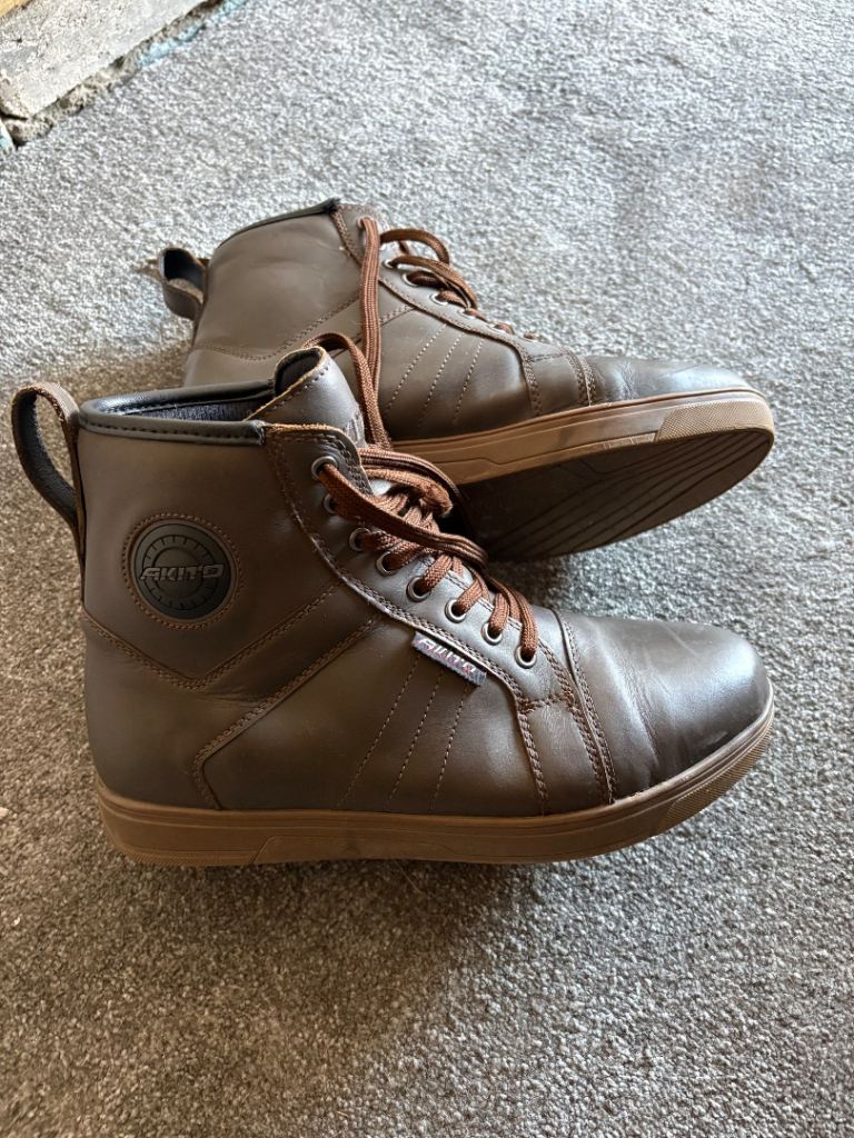 Akito motorbike boots 