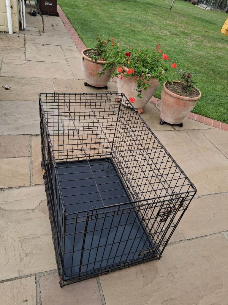 Dog crate