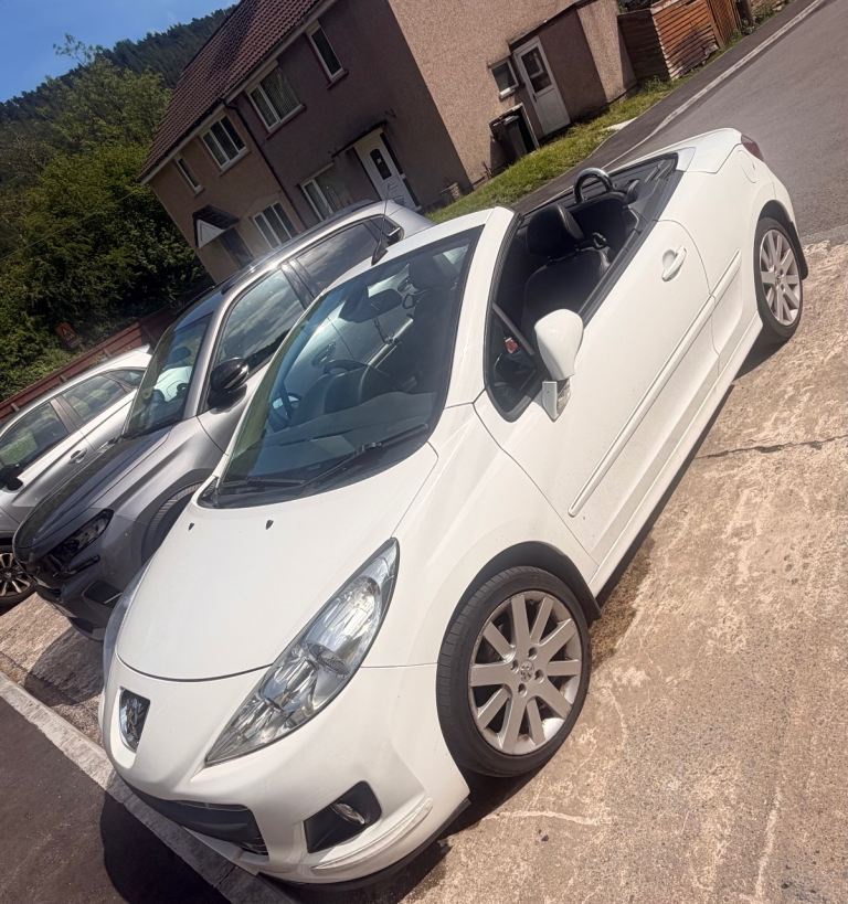 Peugeot, 207, Convertible, 2011, Manual, 1560 (cc), 2 doors