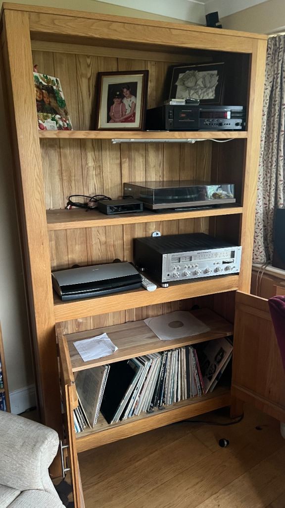 Solid wood HiFi and storage cabinet