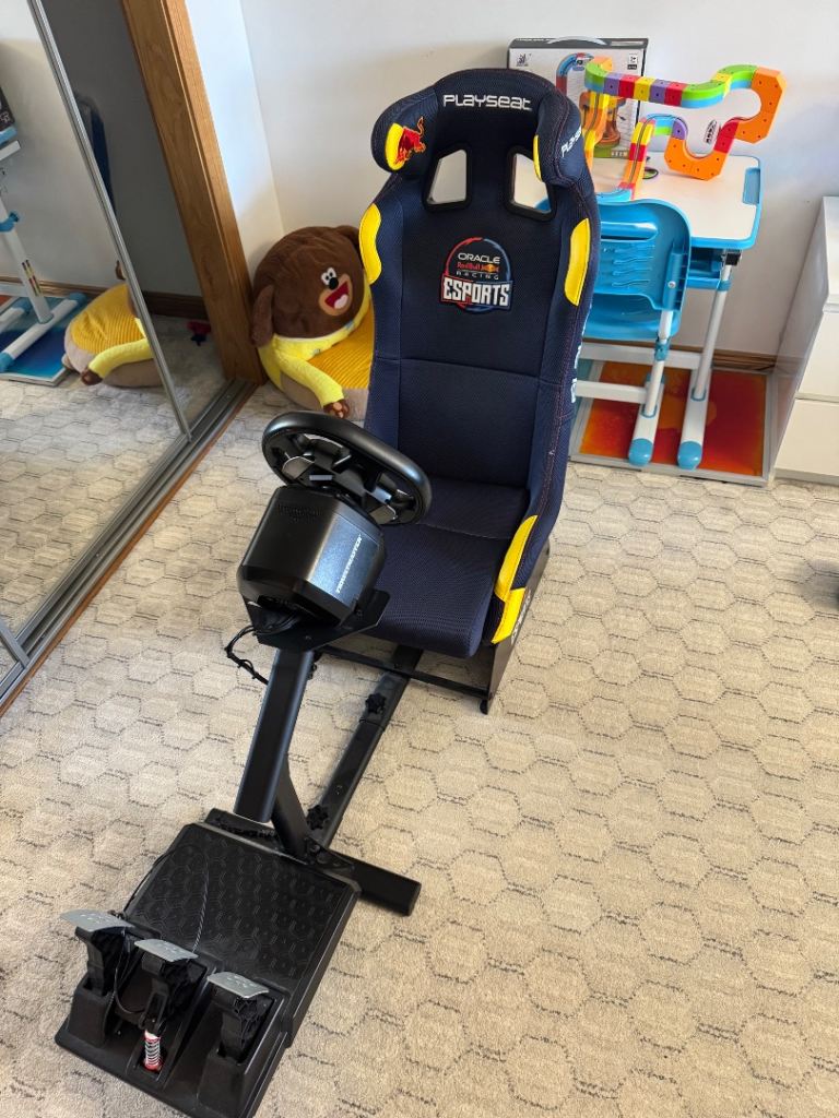 Red bull seat with steering wheel and pedals for Xbox 