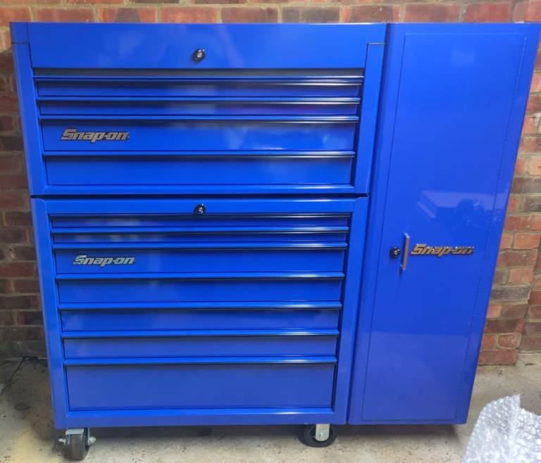 Pristine Snap-on Toolbox with side locker & drawer stack Royal Blue/Black trim