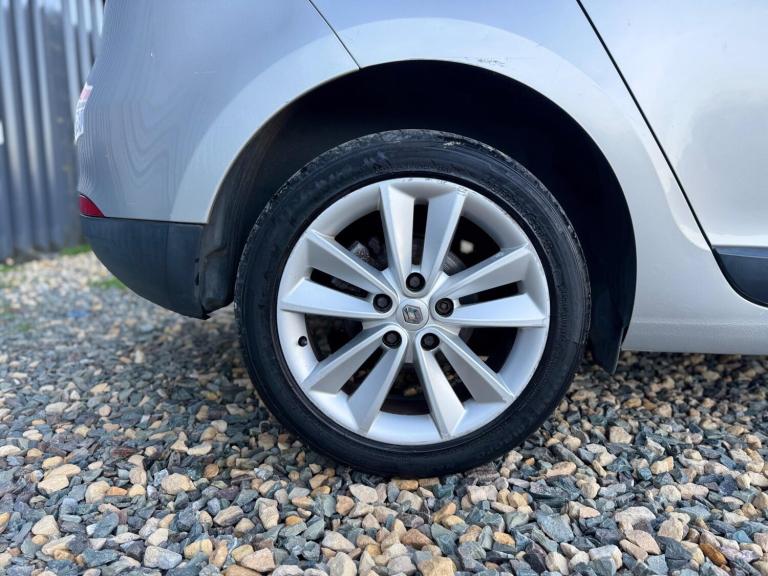 2009 Renault Megane 1.9 dCi Privilege Euro 4 5dr HATCHBACK Diesel Manual