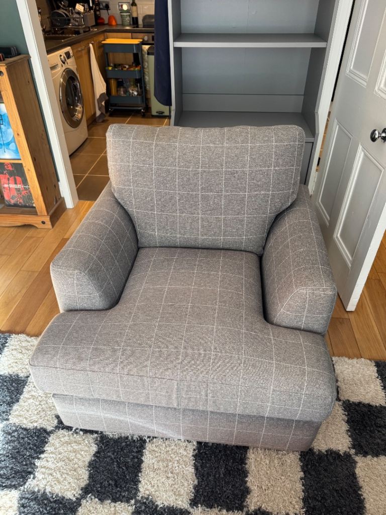 Grey Check Armchair – Good Condition