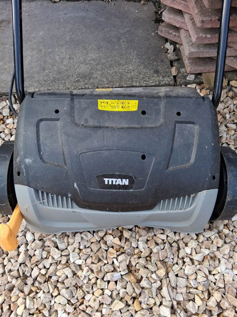 Titan scarifier