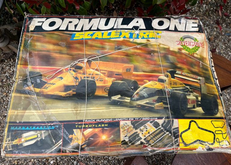 Vintage  Scalextric Formula One Silverstone set (C.853)