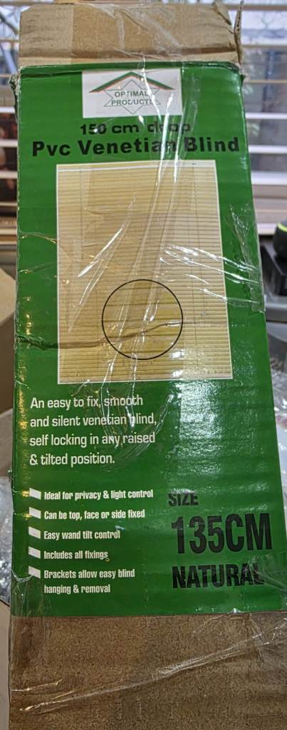 Wood effect PVC venetian blind, natural 135 x 150cms