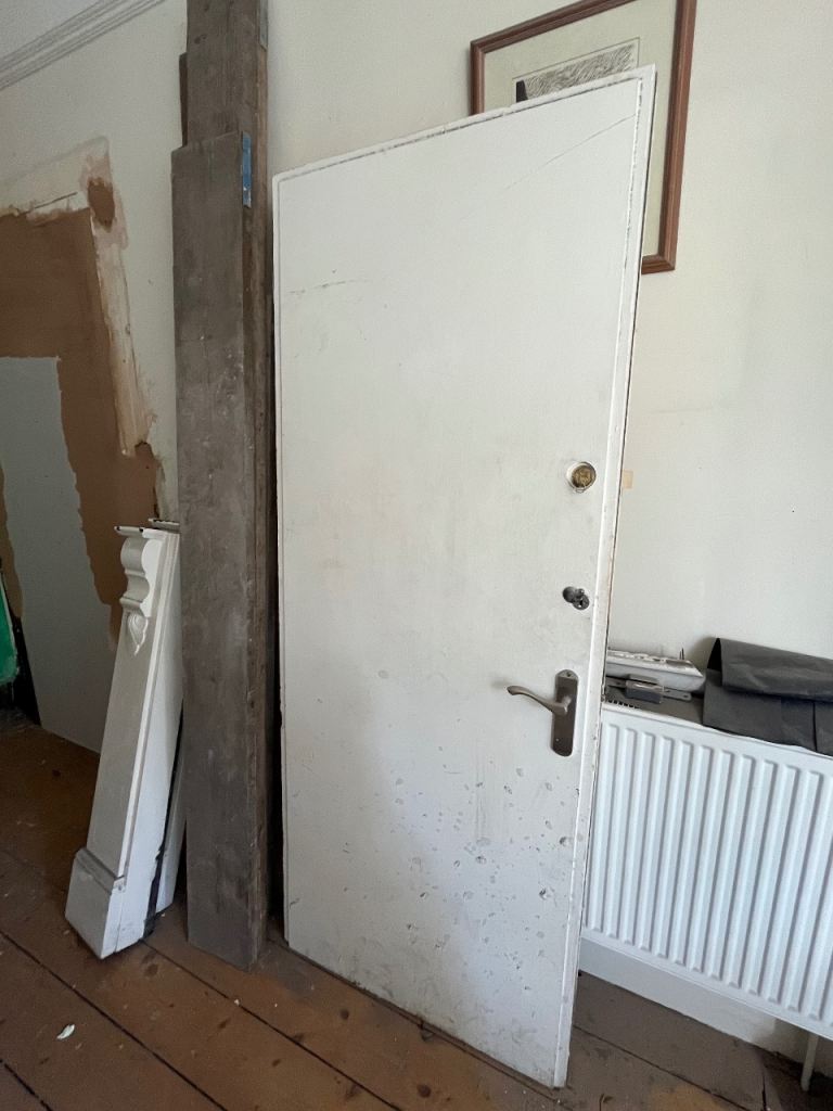 Internal door with locks 