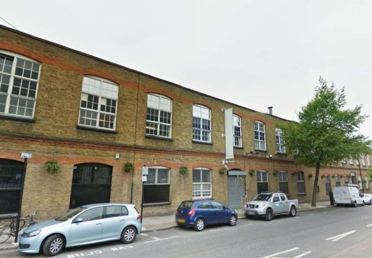 *Islington* Private Serviced Offices: Units from 5 to 50 desks for rent N1