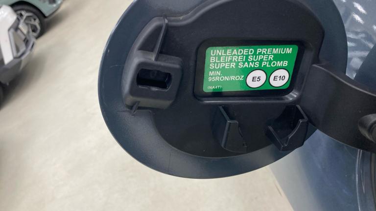 2020 Mazda Mazda3 2.0 Skyactiv G MHEV GT Sport 5dr Petrol Hatchback Hatchback Petrol Manual